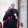 Stefan Oster, Bischof von Passau, sagt: "Für Papst Fran­zis­kus – und die gan­ze Tra­di­ti­on der Kir­che – ist es aber wesent­lich, dass die Bischö­fe in ihrer Letzt­ver­ant­wor­tung frei blei­ben."