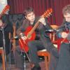 Virtuos und temperamentvoll: das argentinische Gitarrentrio Escolaso im Thaddäus in Kaisheim.  