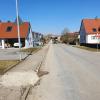 In der Hauptstraße in Alerheim finden Bauarbeiten statt. Die Gemeinde wird unter anderem in Straßen investieren. 