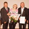 Die Mertinger CSU hat langjährige Mitglieder geehrt. Das Bild zeigt (von links) Ulrich Lange, Albert Reiner, die Geehrten Christa Kunad und Stefan Sandner sowie Albert Lohner. 	