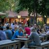 In der Region um Augsburg gibt es zahlreiche schöne Biergärten, etwa den Biergarten der Brauerei Riegele.