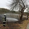 Im Frühjahr 2021 musste die Feuerwehr mehrmals ausrücken, um Brände an der Bahntrasse bei Kellmünz zu löschen. Der Brandstifter wurde damals von Spaziergängern durch Zufall auf frischer Tat ertappt.