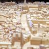 Im Augsburger Rathaus lagert ein hölzernes Stadtmodell mit 7000 Gebäuden. Demnächst gibt es im Internet ein digitales Modell zu sehen. 