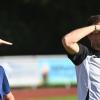 Harald Fürst und Michael Finkel (von links) blicken der Bezirksliga entgegen. Zusammen mit Philipp Schmid werden sie auch in der kommenden Saison das Trainerteam beim TSV Dinkelscherben bilden. 	