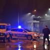Einsatzkräfte der Polizei sichern die Umgebung der US-Botschaft in Montenegros Hauptstadt Podgorica. Ein Mann hatte eine Handgranate auf das Gebäude geworfen.
