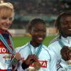 Die rusissche Weitspringerin Tatjana Kotowa (links) holte bei der Weltmeisterschaft in Helsinki 2005 Silber. Wegen einer positiven Doping-Probe aus dem selben Jahr, wurde sie nun suspendiert.