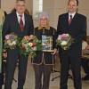 Für ihr Engagement in der Kirchengemeinde Karlshuld wurden Horst Sander (25 Jahre), Fanny Meyer (50) und Peter Schmid (25) ausgezeichnet. 

