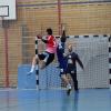 Die Handball-Herren des BHC Königsbrunn (am Ball Tim Sailer) können sich am Wochenende die Meisterschaft sichern. 	