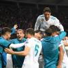 Real Madrids Spieler bejubeln das Tor zum 3:1 im Champions-League-Finale.