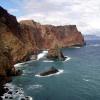 Dagmar Goßner aus Winzer schreibt über ihr Bild, dass bei Ihrer Hochzeitsreise Ende September 2005 auf Madeira entstanden ist. Das Bild zeigt den Ponta de Sao Lourenco.
