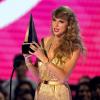 Taylor Swift wird bei den American Music Awards sechsmal ausgezeichnet. Die US-Sängerin bricht aktuell alle Rekorde. 