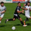 Erkämpfte sich mit dem FC Ehekirchen II gegen die SG Münster-Holzheim ein verdientes Remis: Simon Schmaus (links). Foto: Luis Bauer