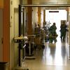 Lichtblick: An Augsburger Krankenhäusern wie dem Uniklinikum (UKA) ist die Zahl der Atemwegsinfektionen zurückgegangen. Dadurch werden wieder mehr Kapazitäten frei.
