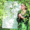 Alles Grün: Johanna Gruber hat vor Kurzem in Entraching ihre Heilpflanzenschule eröffnet. Foto: Sibylle Reiter