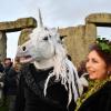 Das Einhorn darf in Stonehenge nicht fehlen.