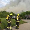 Wegen des möglicherweise giftigen Rauchs, der beim Brand in Königsbrunn entstand, sollten Anwohner Türen und Fenster geschlossen halten.