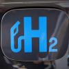 H2 lautet die chemische Formel für das Wasserstoff-Gas. 