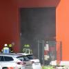 Feuerwehr, Polizei und Rettungsdienst waren am Donnerstagnachmittag wegen eines Brandes in einem Betrieb in Kellmünz im Einsatz. 
