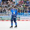 Von den Fans gefeiert: Philipp Krauß erzielte beim 7:1-Sieg des ERC Ingolstadt gegen die Iserlohn Roosters zwei Tore. Foto: Johannes Traub 