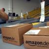 Seit Monaten wird spekuliert, Amazon könnte Arbeitsplätze aus Deutschland nach Osteuropa verlagern. Dort muss das Unternehmen deutlich geringere Löhne fürs Packen und Versenden der Päckchen zahlen.
