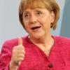 Auch Angela Merkelwird mehr Geld bekommen. Foto: Wolfgang Kumm / Archiv dpa