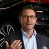 Bundesverkehrsminister Andreas Scheuer will auch die Hersteller in die Pflicht nehmen, um Inhabern älterer Diesel-Fahrzeuge Fahrverbote zu ersparen.
