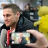 Sebastian Kehl, Sportdirektor von Borussia Dortmund, gibt Interviews.