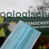 Am Donnerstag öffnen der Zoo und der Botanische Garten in Augsburg wieder ihre Pforten. Unter anderem ist dann das Tragen einer FFP2-Maske im gesamten Gelände Pflicht.