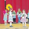 Durch die Jahreszeiten führten die Mädchen und Buben beim Sommerfest des Kaisheimer Kindergartens.  