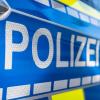 Nach einer Unfallflucht ermittelt die Augsburger Polizei.