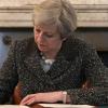 Der von Theresa May unterzeichnete Brexit-Brief an die Europäische Union sorgt für Ärger.