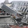 Mindestens sieben Menschen starben bei einem Erdbeben im Süden Taiwans. Rettungskräfte suchen weiterhin nach Verschütteten. Einige Dutzend Menschen gelten noch als vermisst.