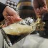 Fassbier ist für viele Brauereien derzeit ein Problem, weil es bei geschlossener Gastronomie und ohne Volksfeste kaum verkauft werden kann.