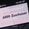Mit 6000 Zuschauern war das Stadion des FC Augsburg sogar ausverkauft - 24.000 Plätze mussten frei bleiben.