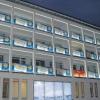 Jeden Tag wurde einer der 24 Balkone enthüllt – zugunsten von  32 Einrichtungen im Geschäftsbereich der VR Bank Starnberg-Herrsching-Landsberg. 
