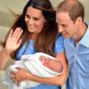 So sehen glücklliche Eltern aus: Kate und William mit ihrem Prinzen.
