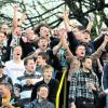 So wünschen sich auch die allermeisten Fans des SSV Ulm 1846 die Stimmung im Stadion: Begeisterung und Anfeuerung, aber bitte friedlich. Foto: hhö