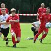 Die SpVgg Krumbach gewann das Erstrundenspiel beim TSV Krumbach 1:0. Hier spielt Lukas Kopp den Ball; Kilian König kann nur hinterherschauen.