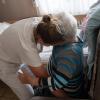 Arm im Alter: Wegen der rapide zunehmenden Kosten wird der Platz im Pflegeheim zur Armutsfalle.
