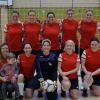 Das Team „Retro Athlétiko“ gewann das Frauenfußballturnier in der Hermann-Keßler-Halle.  	