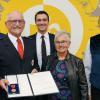 Für seine Verdienste im Ehrenamt ist Alois Stiegler aus Bobingen  mit der Verdienstmedaille des Verdienstordens der Bundesrepublik Deutschland geehrt worden
