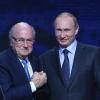 Zwei die sich gut verstehen: Der russische Präsident Wladimir Putin (r) und FIFA-Präsident Joseph S. Blatter.