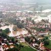 Im ganzen Landkreis werden derzeit die Überschwemmungsgebiete der Paar festgelegt. So sah es beim Pfingsthochwasser 1999 an der Paar in Mering aus. 