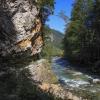 Die Breitachklamm bei Oberstdorf ist eine der beliebtesten Klammen des Allgäus. Jährlich tummeln sich dort etwa 300.000 Wanderinnen und Wanderer. 