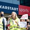 Am Freitag gab es - wie in Dortmund zum Beispiel - Demonstrationen gegen die Schließungspläne von Galeria Karstadt Kaufhof und Karstadt Sports.