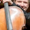 Der Cellist Alexsey Shadrin hat einen ausgezeichneten Ruf. 	 	
