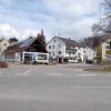 Die Lösung für die angespannte Verkehrslage in der Ortsmitte in Adelsried könnte ein Kreisverkehr sein. 	 	