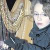 Trotz der Kälte brillierte Lea Maria Löffler (13) an der Harfe.  