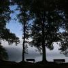 Nebel über dem Kochelsee: Am Wochenende soll das Wetter in Bayern wieder schlechter werden. 