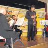 Sie spielten auf zum neuen Jahr: das Georgische Kammerorchester Ingolstadt mit dem Geigensolisten Irakli Tsadaia (Mitte). 